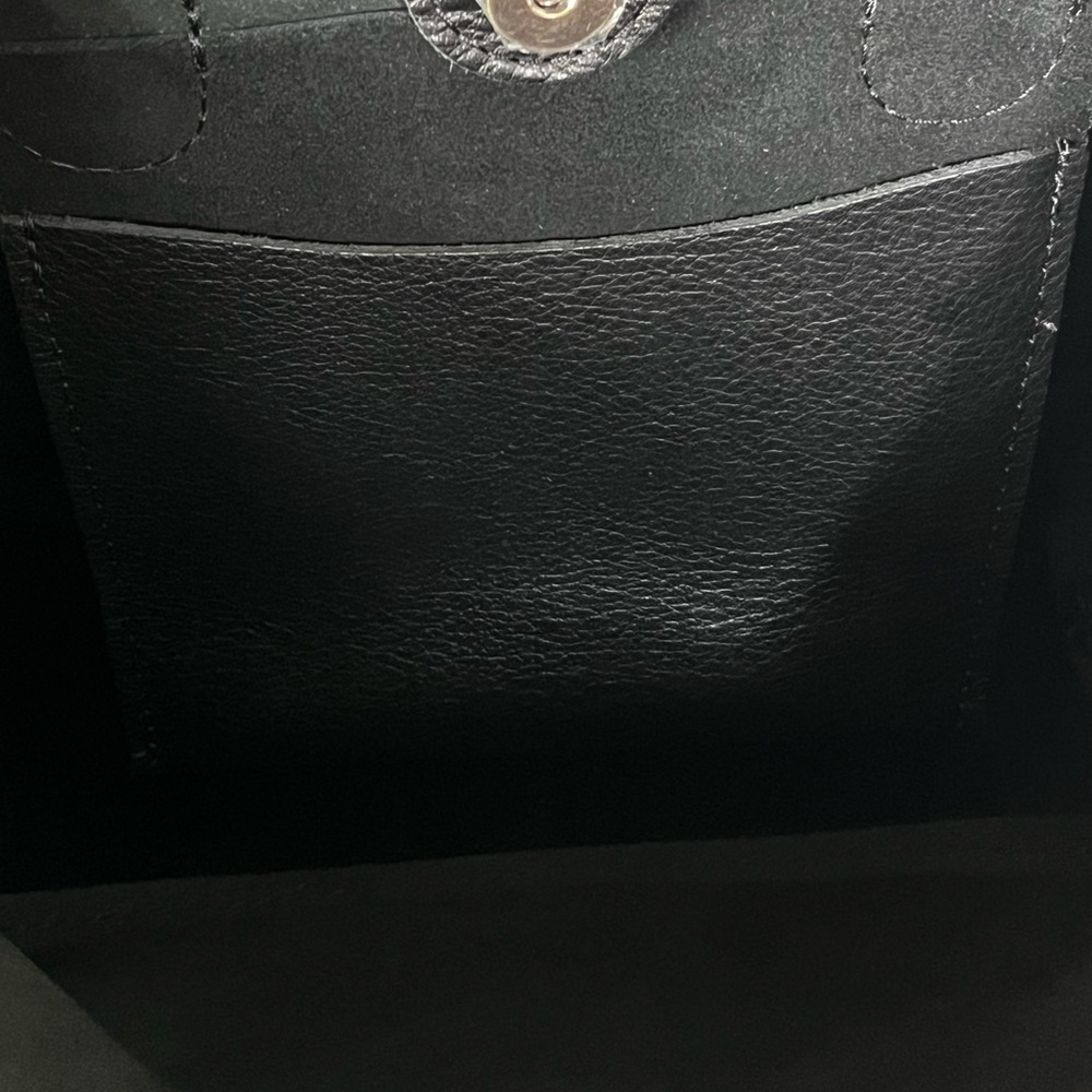 NWOT Portland Leather Rainstorm Crossbody Satchel Bag Pristine Timeless Everyday - Picture 14 of 16